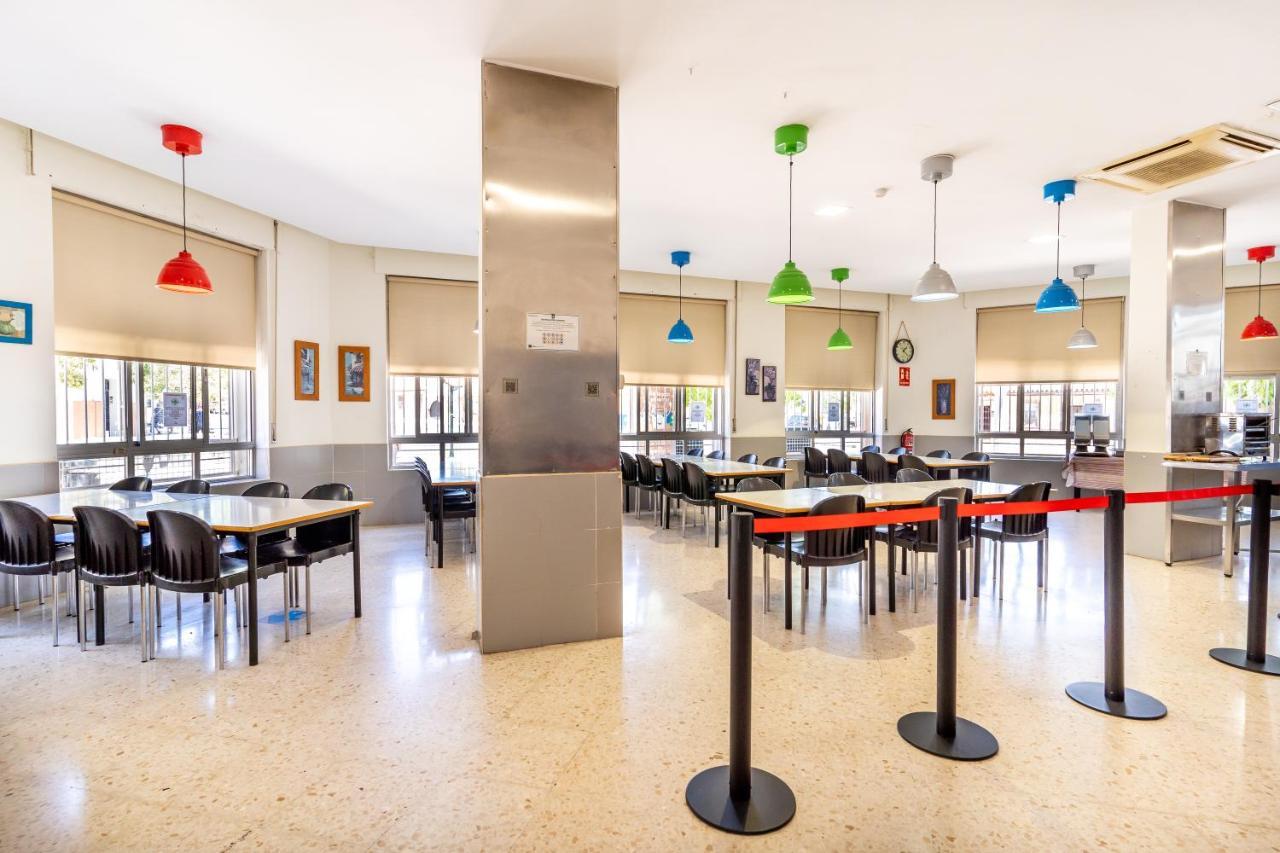 Albergue Inturjoven Malaga Exterior photo