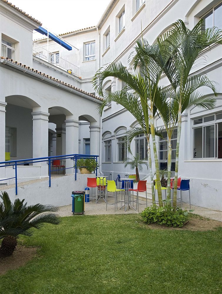 Albergue Inturjoven Malaga Exterior photo