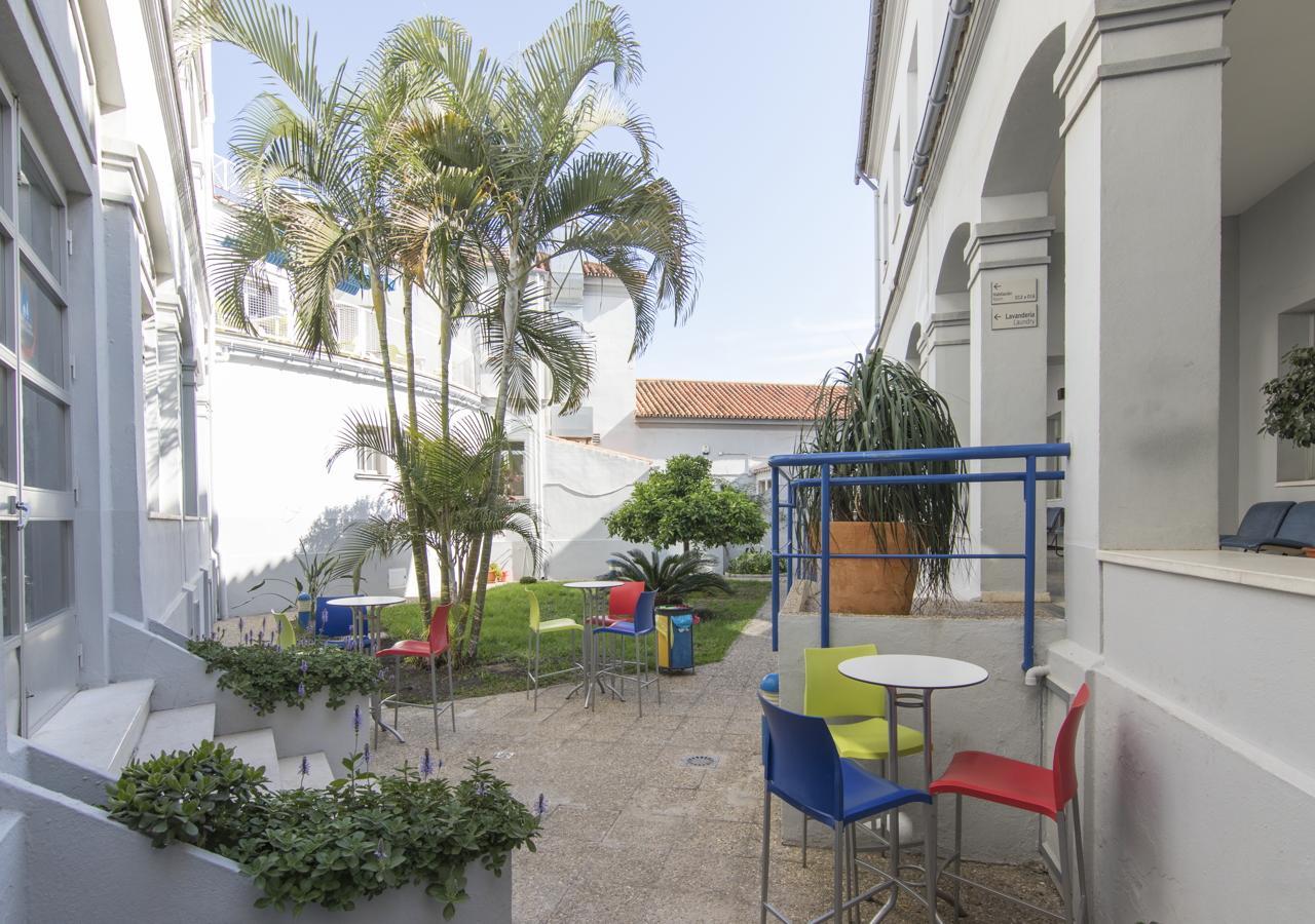 Albergue Inturjoven Malaga Exterior photo